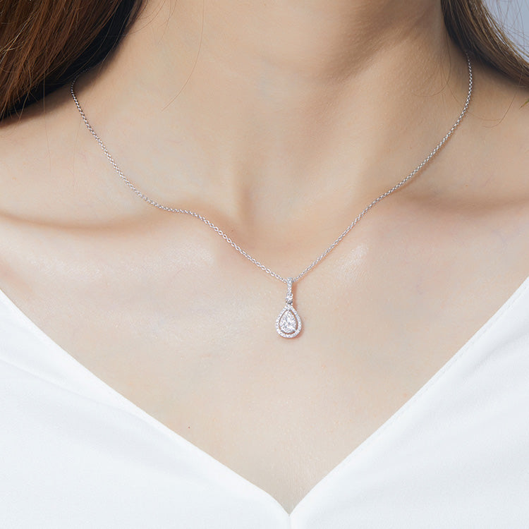 18K White Gold Heart Shape Diamond Necklace, Raindrop Diamond Necklace, Ladies Diamond Necklace For Wife Girlfriend Ladies Women etc.